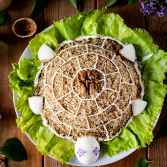 Салат Черепаха с консервами