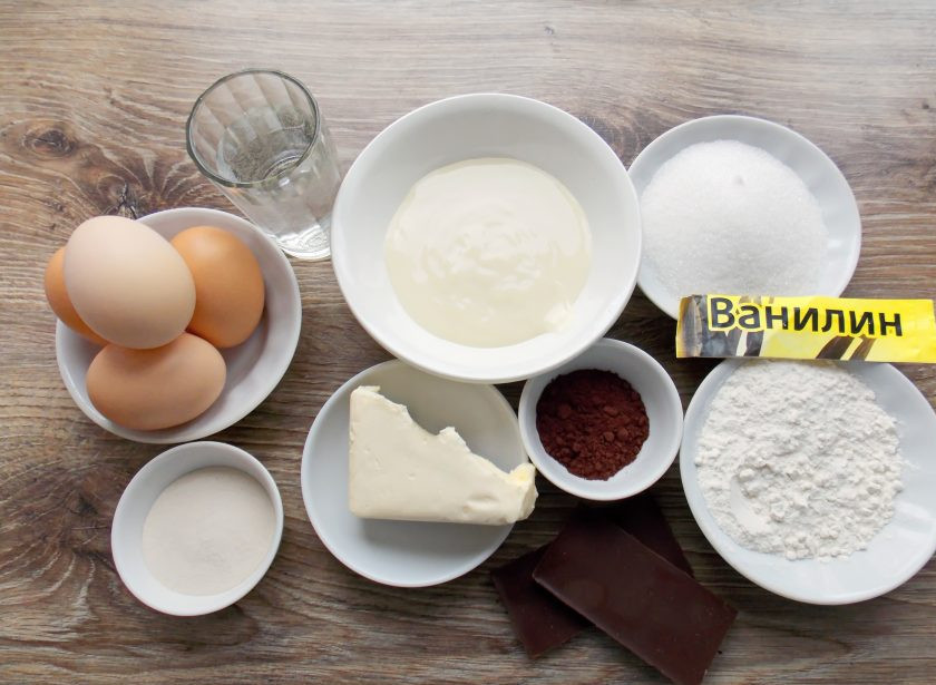 1. Этап. Торт Шоколадное птичье молоко: Подготовьте все необходимые ингредиенты для приготовления торта 