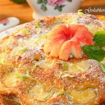 Пирог на кефире с персиками