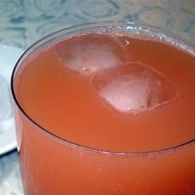 1. Этап. Грейпфрутовый фреш: Смешиваем соки. Подаем, при желании, со льдом.