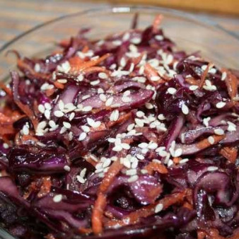 Салат из капусты и моркови