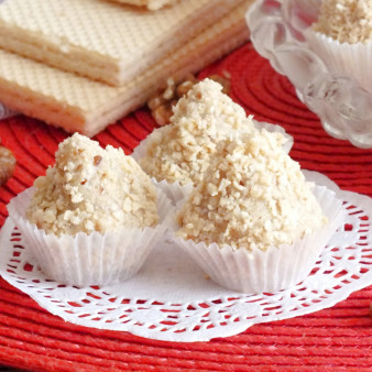 Конфеты с вафельной крошкой