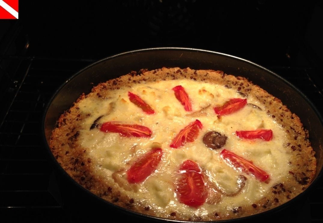 1. Stage. Quiche with quinoa: Bake in a preheated (180 degrees) oven for about 30-35 minutes.