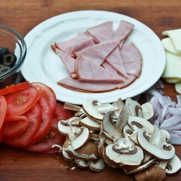 1. Этап. Пицца Калифорния: Подготовим все необходимые ингредиенты.