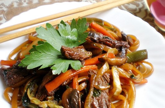 1. Этап. Лапша удон с говядиной: 4. Вот такая красота получается! Просто и оригинально!