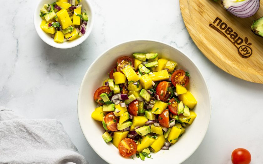 1. Этап. Салат из манго: Салат с манго готов, приятного аппетита!