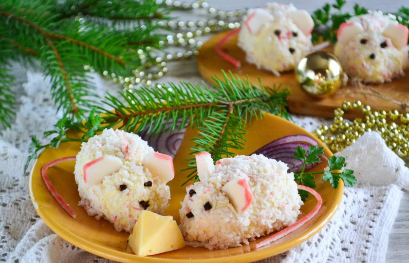 1. Этап. Закуска на год Крысы: Вот такими получились наши мышки на новогодний стол. Приятного аппетита!