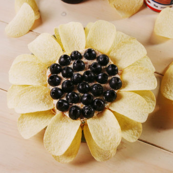 Pringle Sunflower Dip