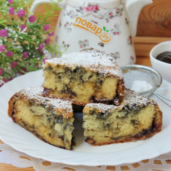 Заливной пирог с вареньем