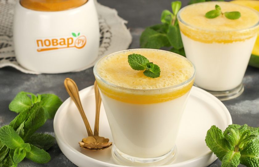 1. Этап. Панна-котта с манго: Подайте панна-котту с манго к столу охлажденной.