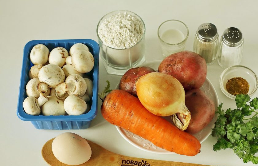 1. Этап. Грибной суп с галушками: Подготовьте все ингредиенты.