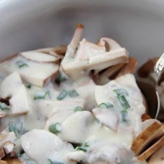 Салат со свежими шампиньонами