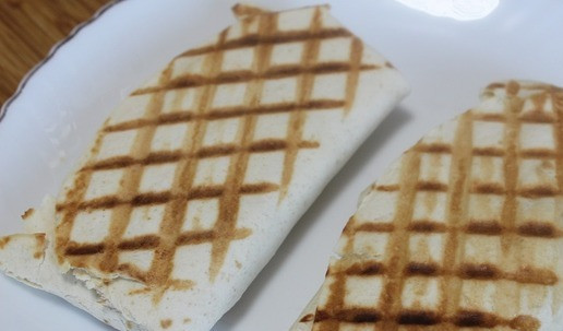 1. Этап. Горячий ролл с сосиской: Готово!