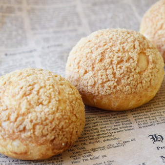 Пирожное Шу с заварным кремом