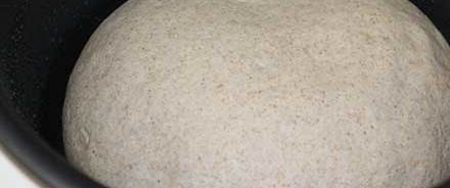 1. Этап. Кукурузный хлеб в мультиварке: 4. После получасового 