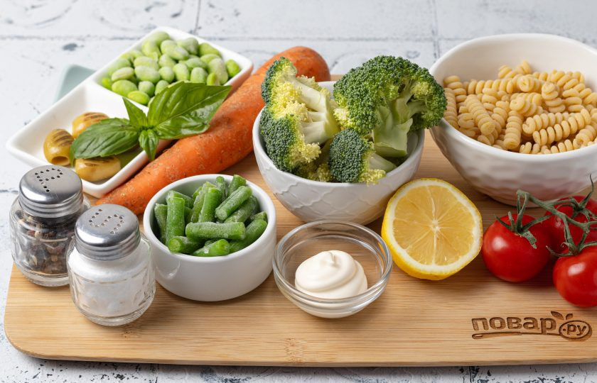 1. Этап. Салат Примавера: Подготовьте все ингредиенты.