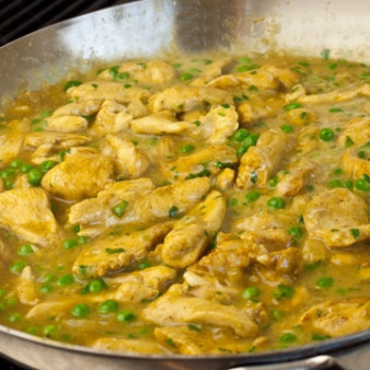 Курица с соусом карри