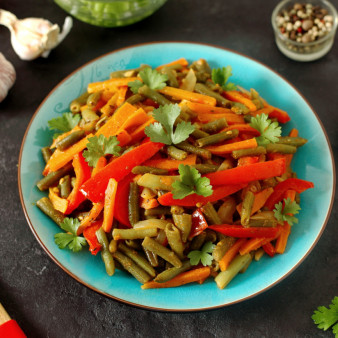 Тушеная зеленая фасоль