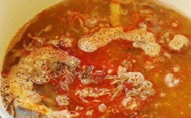 1. Этап. Суп Почти по-корейски: 7. После переложите в кастрюлю, доведите до кипения и подсолите по вкусу. На медленном огне оставьте томиться минут на 20.