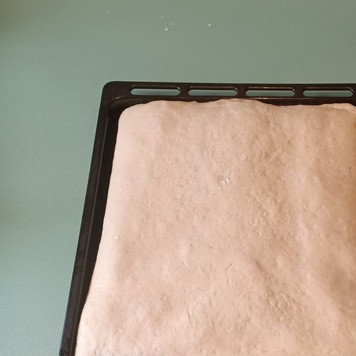 1. Этап. Кулебяка с рисом, луком, яйцами, рыбой: *