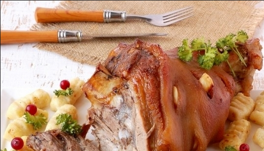 1. Этап. Рулька варено-копченая: 4. Вот и все! Остужаем, нарезаем и подаем! Приятного аппетита!