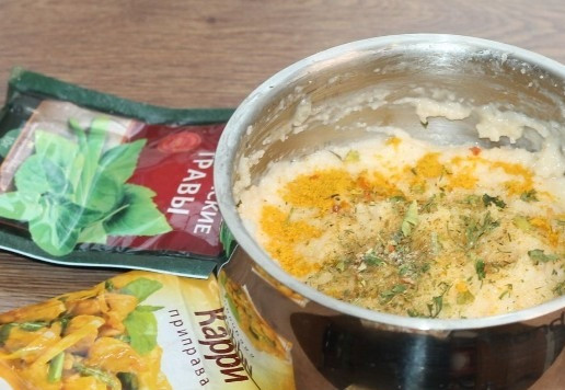 1. Этап. Рисовая полента с баклажаном: 5. В поленту можно добавить приправу и специи. Полента готова!