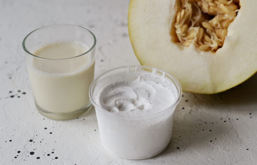 1. Этап. Дынный коктейль: Подготовьте все ингредиенты.