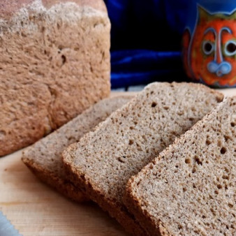 Формовой хлеб с сушёным луком