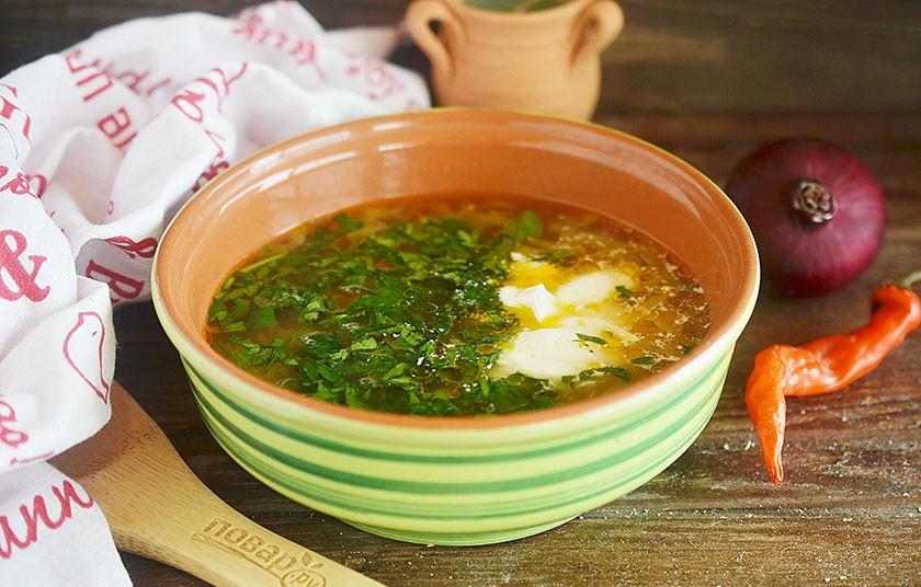 1. Этап. Карам Шурбон Гушти: 7. Подайте с чесноком, зеленью и сметаной. Приятного аппетита!