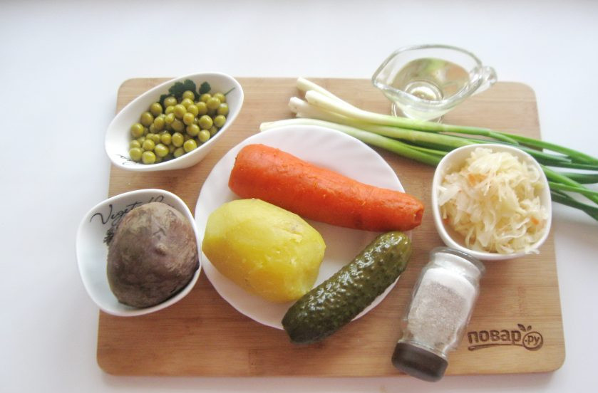 1. Этап. Винегрет по ГОСТу: Подготовьте все ингредиенты для приготовления винегрета.