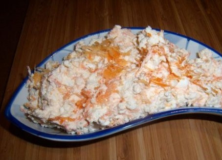 1. Этап. Рыбные тефтели на пару: Творог и морковь также пропустить через мясорубку.