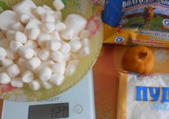 1. Этап. Торт Вертолет: 6. Беремся за мастику...Расплавляем маршмелоу и раскатываем, после чего 