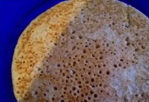 1. Этап. Блины цельнозерновые: Смазывать готовый блинчик сливочным маслом.