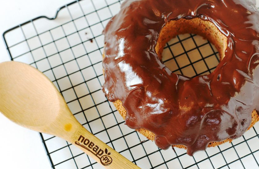 1. Этап. Глазурь из сметаны: Можно намазывать глазурь на изделия или использовать в качестве сладкого соуса. Приятного аппетита!