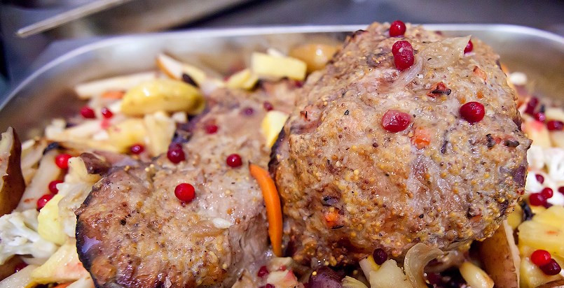 1. Этап. Окорок По-купечески: Вот так чудесно выглядит окорок 