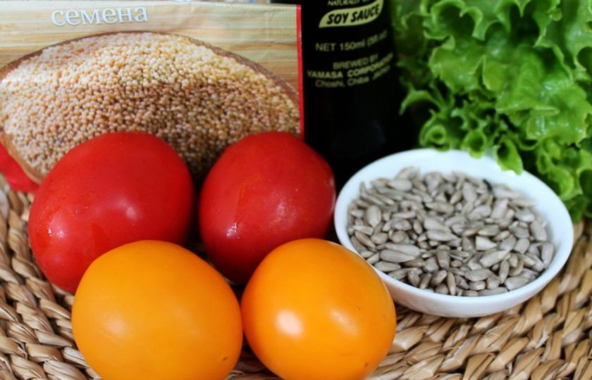 1. Этап. Салат с помидорами и горчицей: Подготовим ингредиенты для салата.