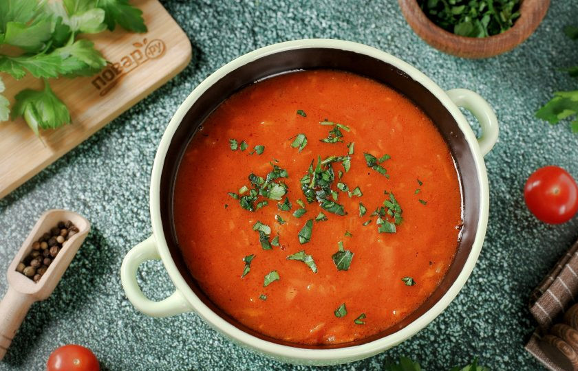 1. Этап. Подлива классическая: Подлива классическая готова. Подавать можно к мясу, птице, рыбе или любым гарнирам. Приятного аппетита!