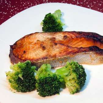 Кета с брокколи