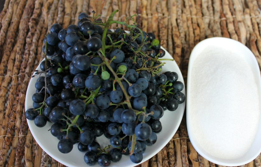 1. Этап. Виноградный сок на зиму в домашних условиях: Подготовим ингредиенты.