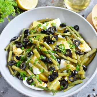 Салат с картофелем и фасолью