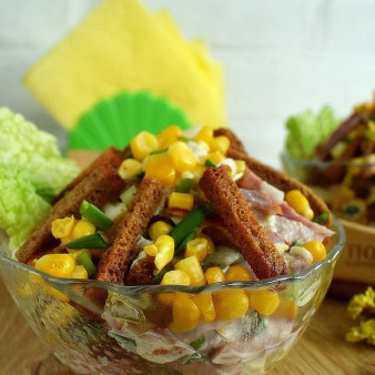 Салат Иришка с сухариками