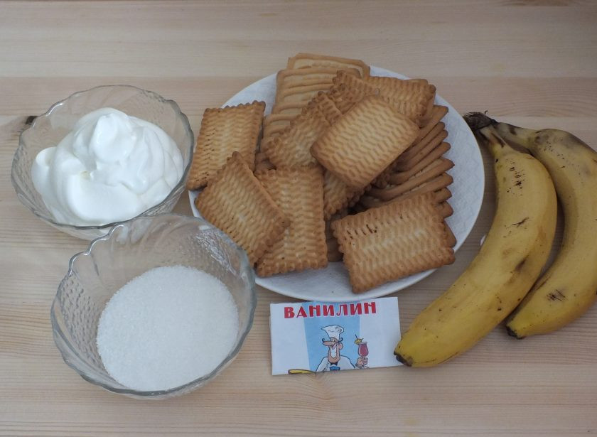 1. Этап. Торт из печенья с бананом: Подготовьте необходимые ингредиенты.