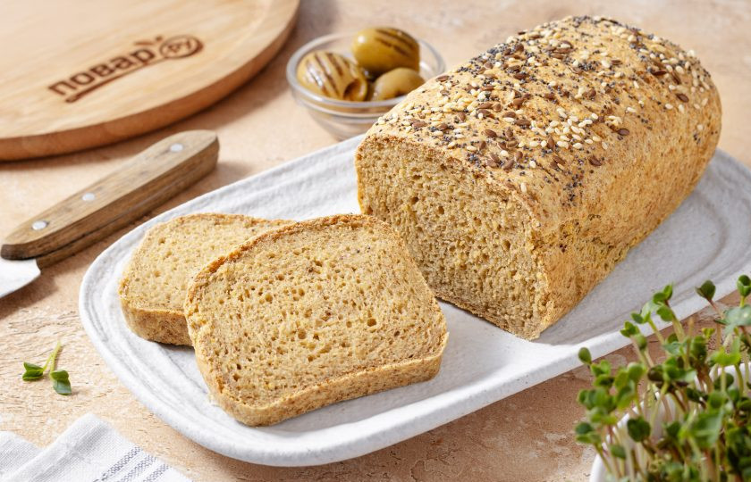 1. Этап. Хлеб из рисовой муки в духовке: Готовый хлеб остудите и затем нарезайте. Рисовый хлеб в духовке готов, приятного вам аппетита!