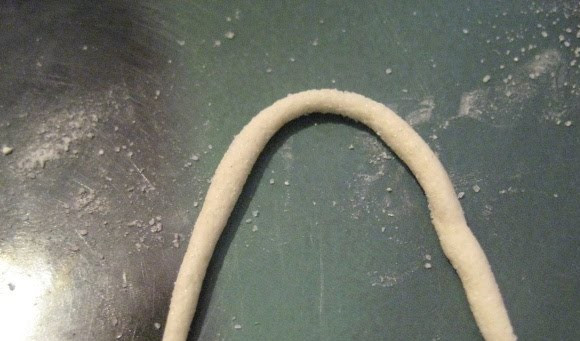 1. Этап. Торт Феи: 16. Вот такую - для ручек.