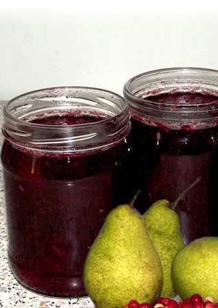 1. Этап. Варенье из брусники с грушами: 7. Вот такое красивое и насыщенное варенье у нас получилось!