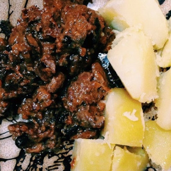 Кабанятина тушеная