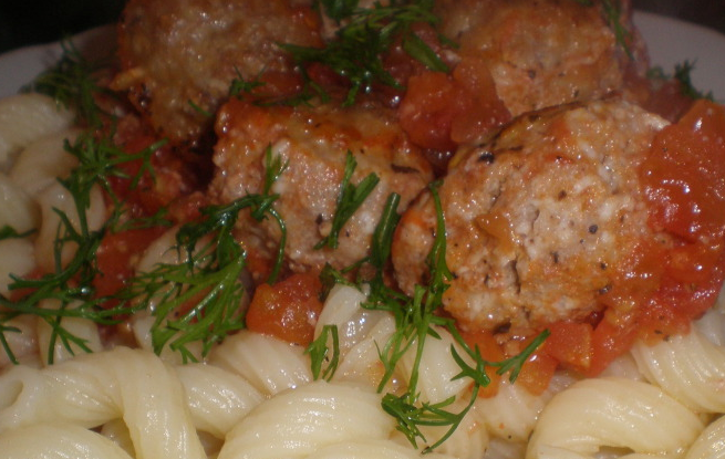 1. Этап. Тефтели с плавленым сыром: Подаем к столу с макаронами или другим гарниром. Приятного аппетита!