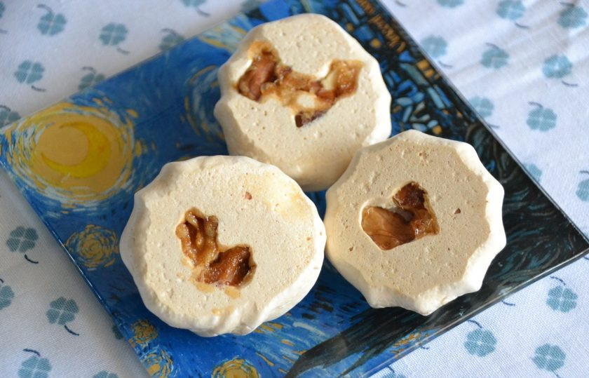 1. Этап. Безе с начинкой внутри: Безе приготовленное первым способом.