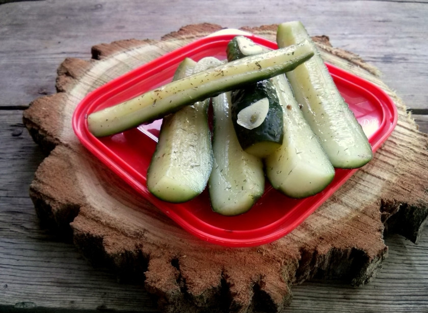 1. Этап. Маринованные огурцы без закатки: Через 12 часов хрустящие, ароматные, маринованные огурчики готовы. Готовьте с удовольствием!