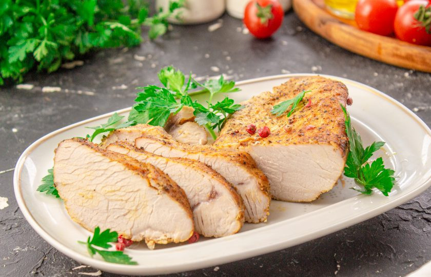 1. Этап. Домашняя ветчина из индейки: Ветчина вкусная как в холодном виде, так и в теплом. Приятного аппетита!